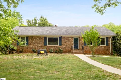 Photo of 1313 N Parker Road, Greenville, SC 29609 (MLS # 1591558)