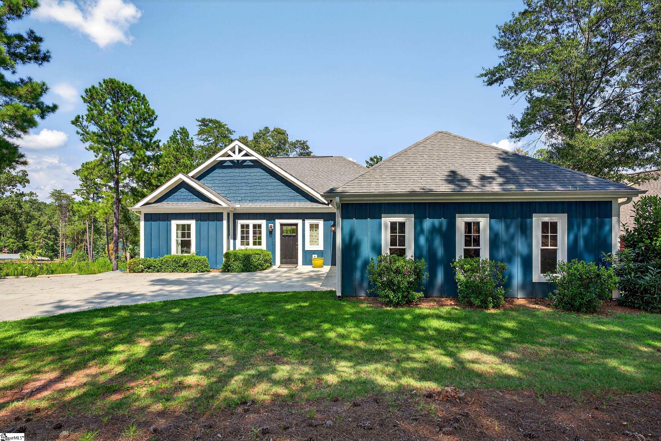West Union, South Carolina 29696, United States, 4 Bedrooms Bedrooms, ,5 BathroomsBathrooms,Residential,Active,215824
