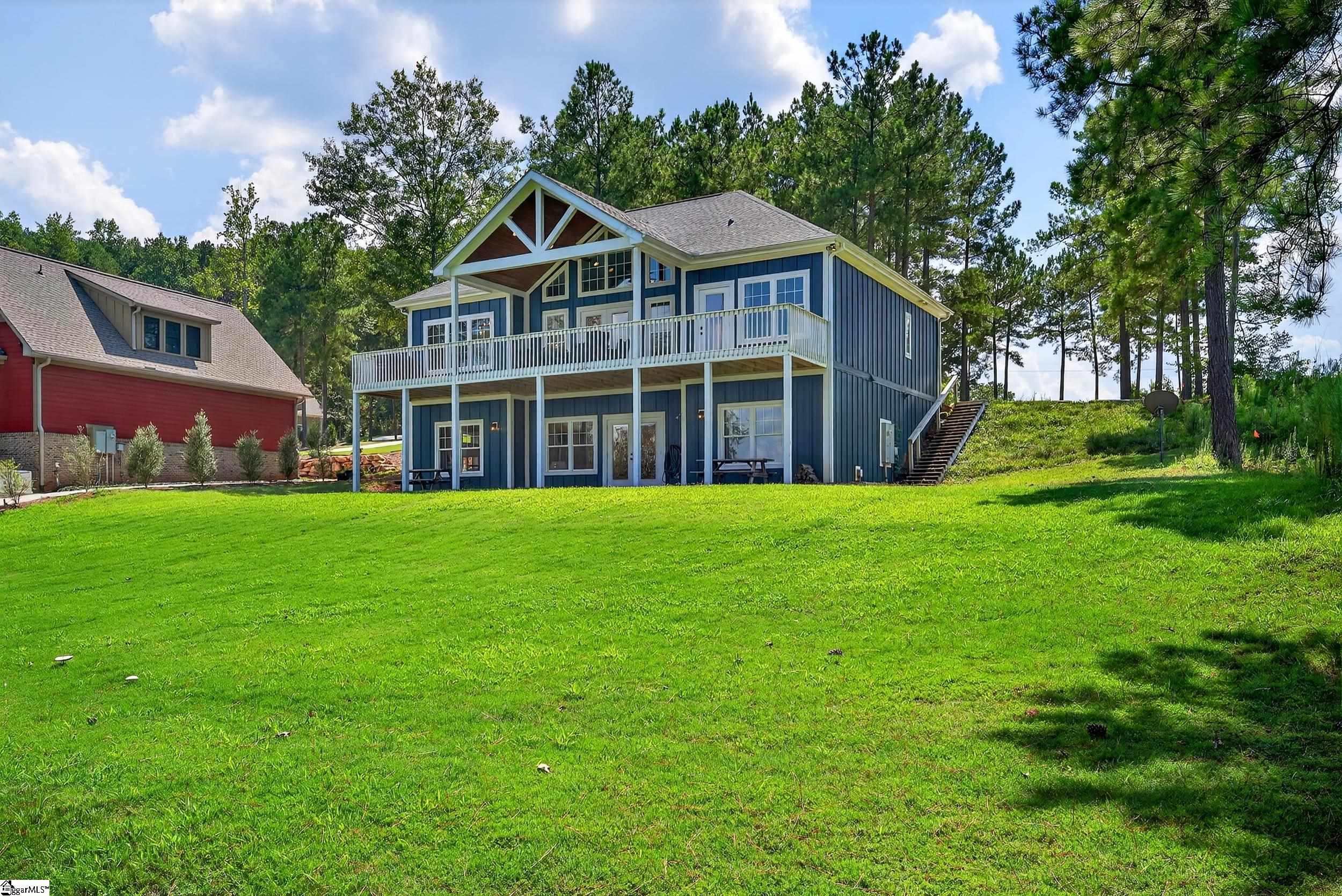 West Union, South Carolina 29696, United States, 4 Bedrooms Bedrooms, ,5 BathroomsBathrooms,Residential,Active,215824