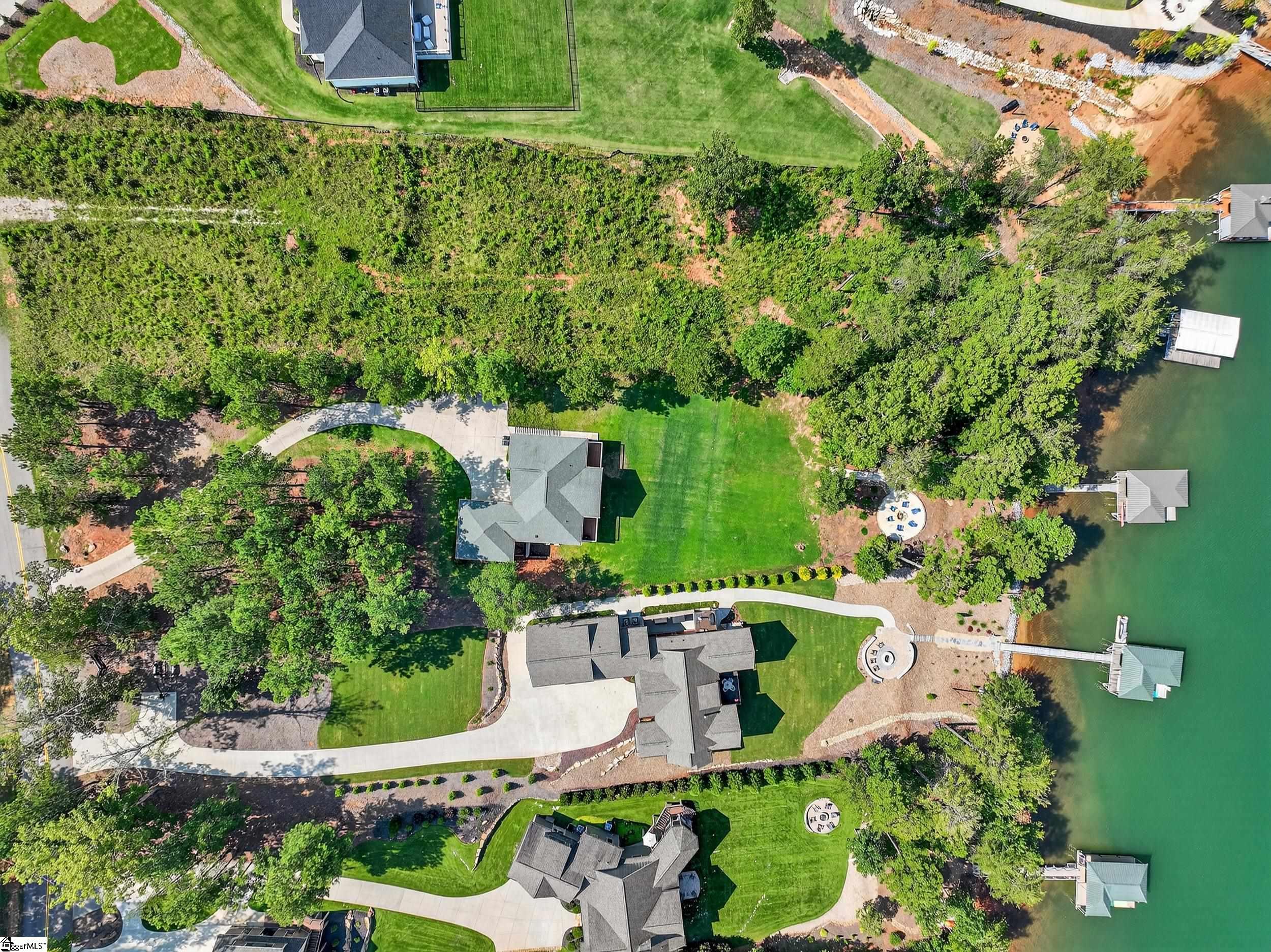 West Union, South Carolina 29696, United States, 4 Bedrooms Bedrooms, ,5 BathroomsBathrooms,Residential,Active,215824