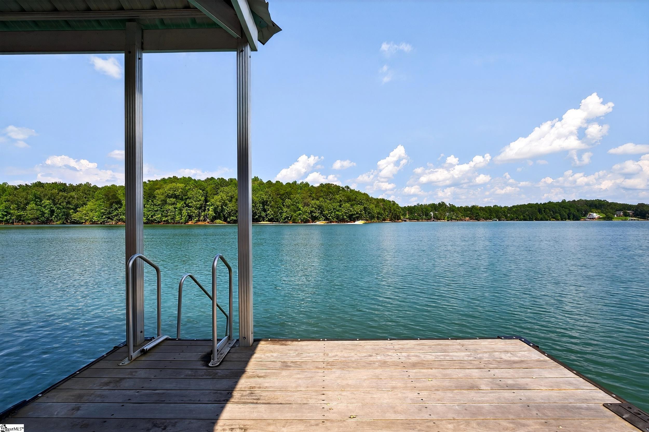 West Union, South Carolina 29696, United States, 4 Bedrooms Bedrooms, ,5 BathroomsBathrooms,Residential,Active,215824