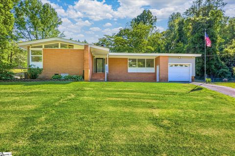 Photo of 300 Mcbee Avenue, Easley, SC 29640 (MLS # 1588544)