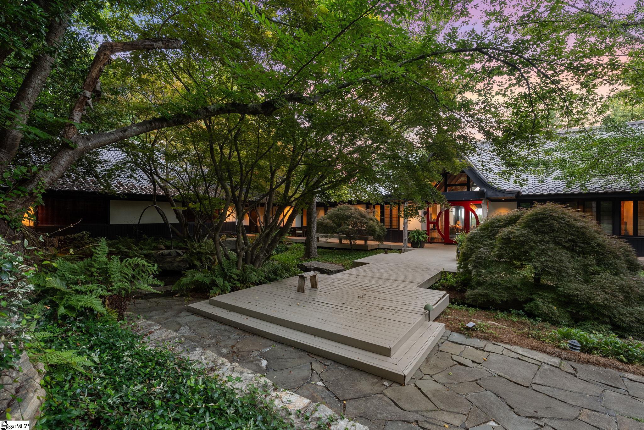 110 Huckleberry Ridge