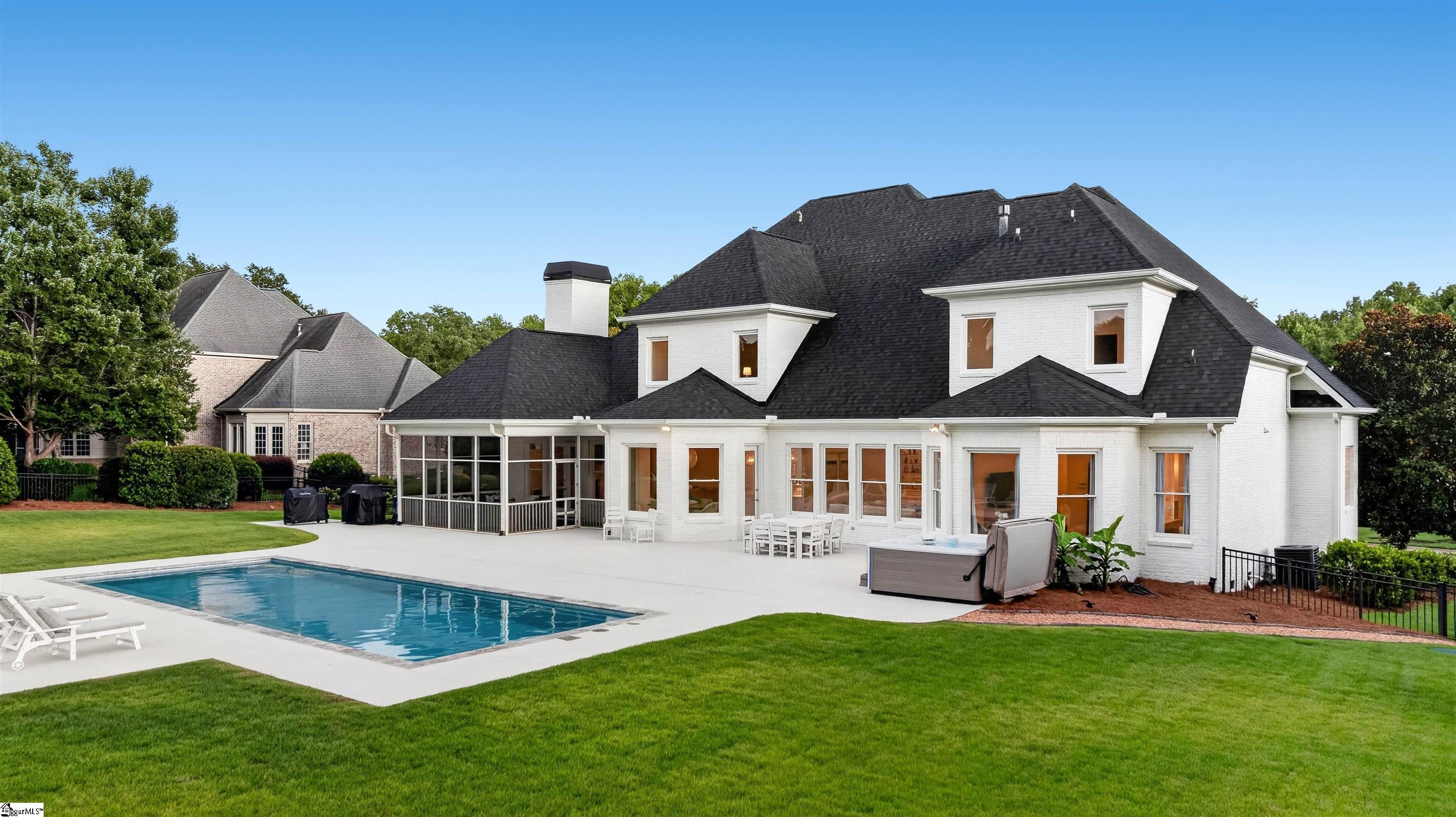 128 Ramsford Lane