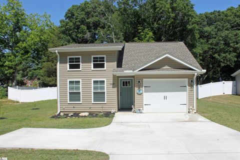 Photo of 3 C Street, Williamston, SC 29697 (MLS # 1591775)