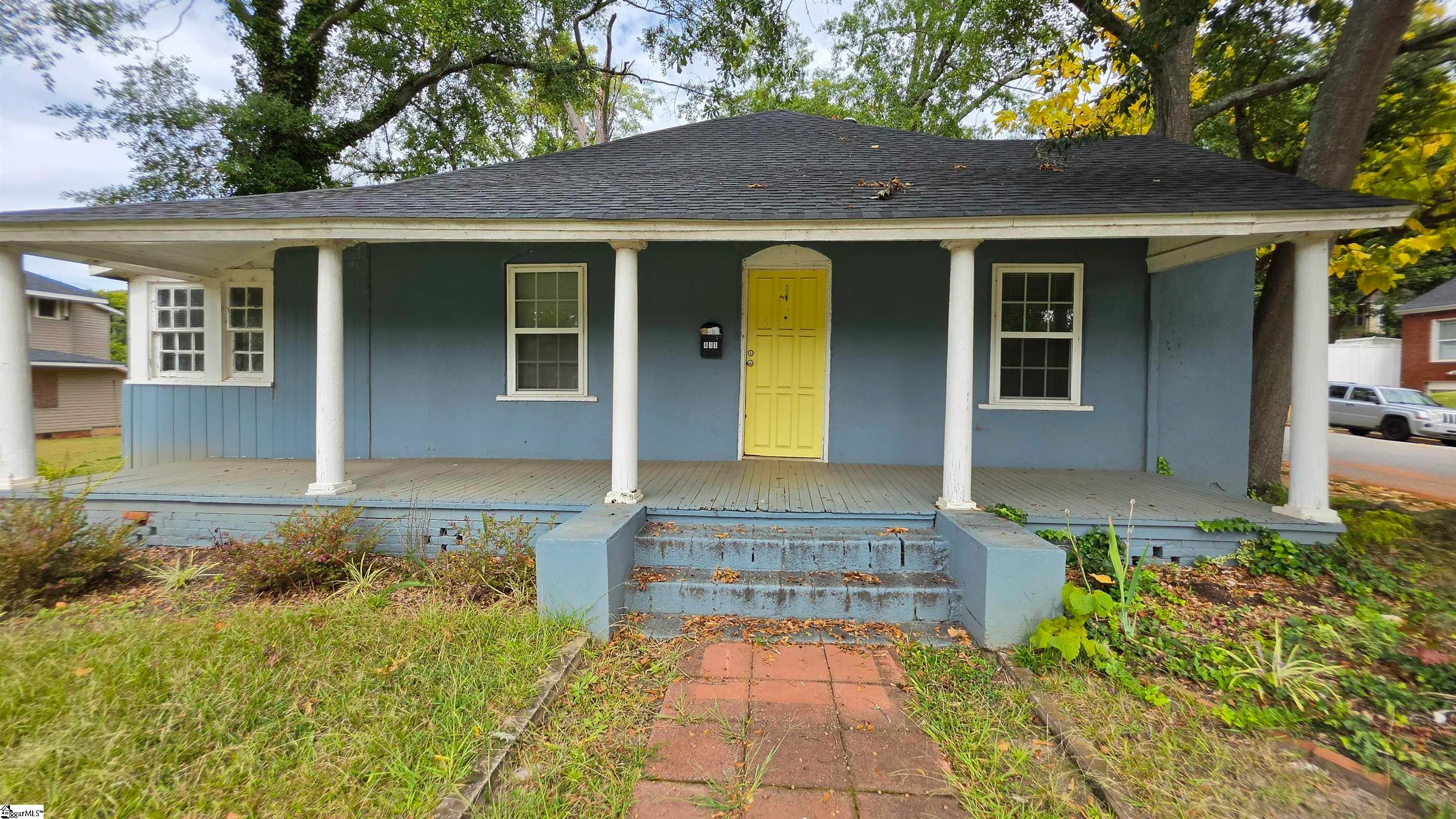 613 S Converse Street