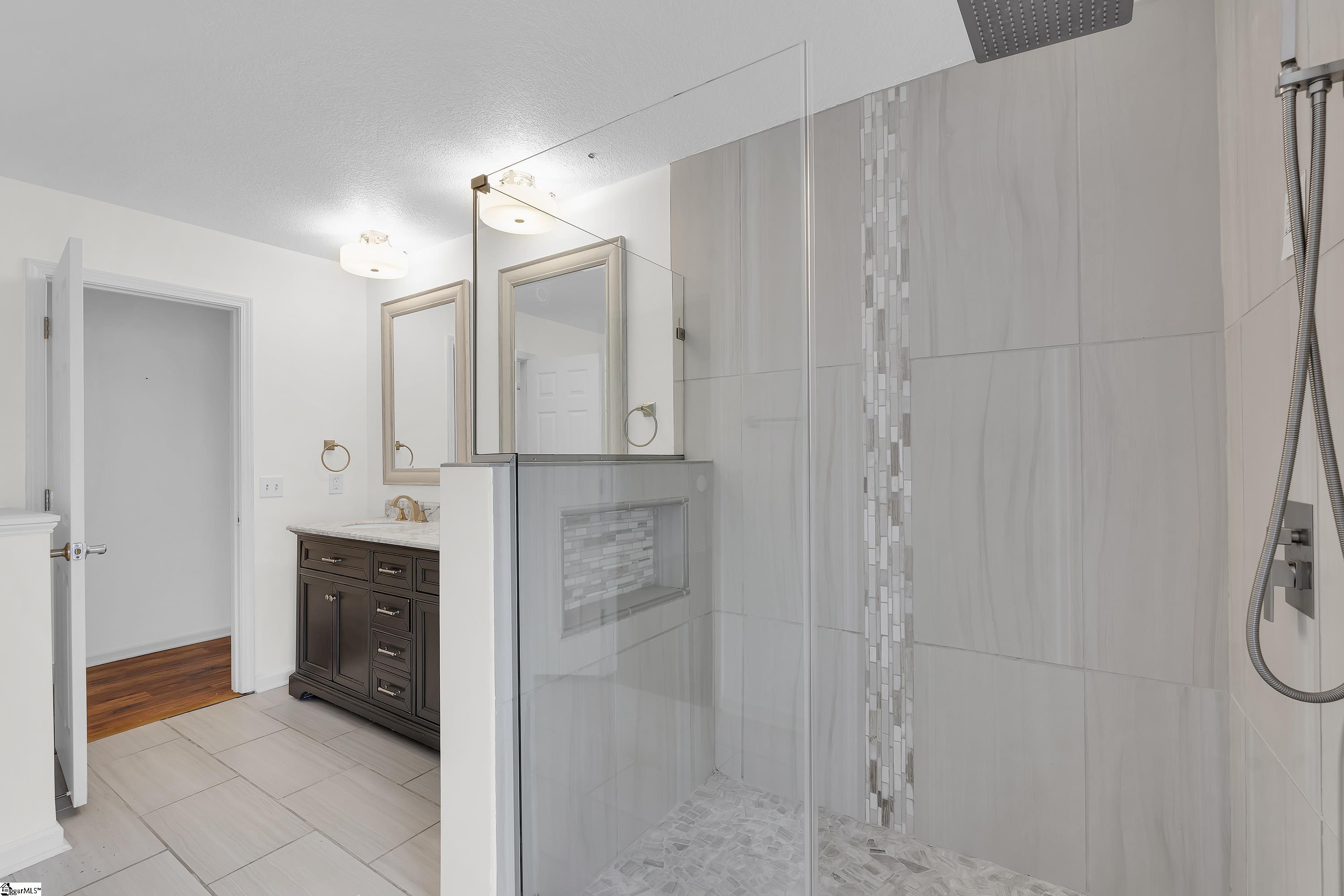 Greenville, South Carolina 29615, United States, 4 Bedrooms Bedrooms, ,4 BathroomsBathrooms,Residential,Active,138772