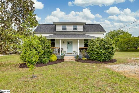 Photo of 15 Haynes Street, Piedmont, SC 29673 (MLS # 1590303)