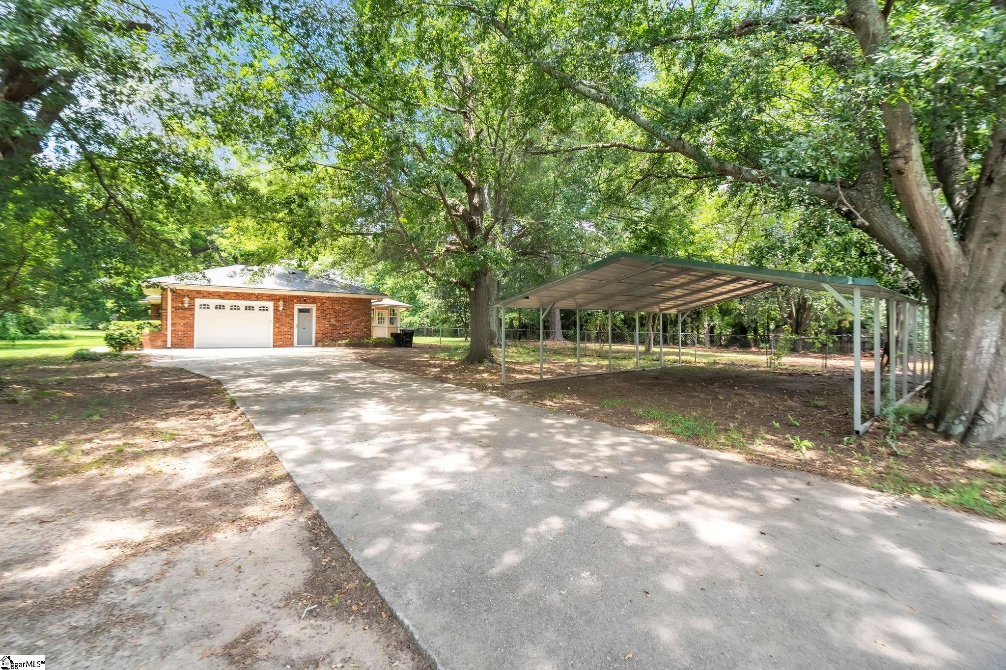 201 Calhoun Road
