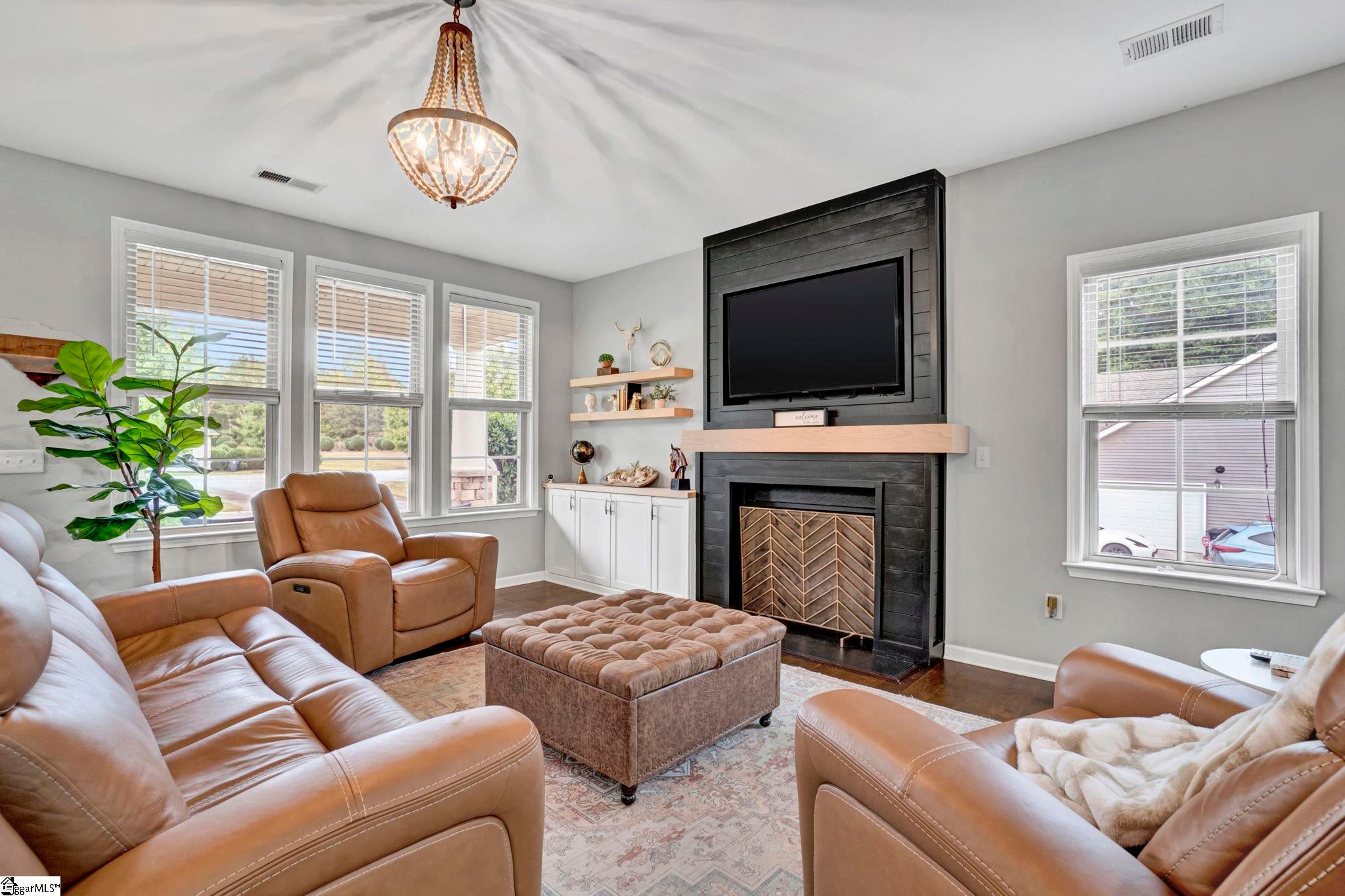 105 Avendell Drive