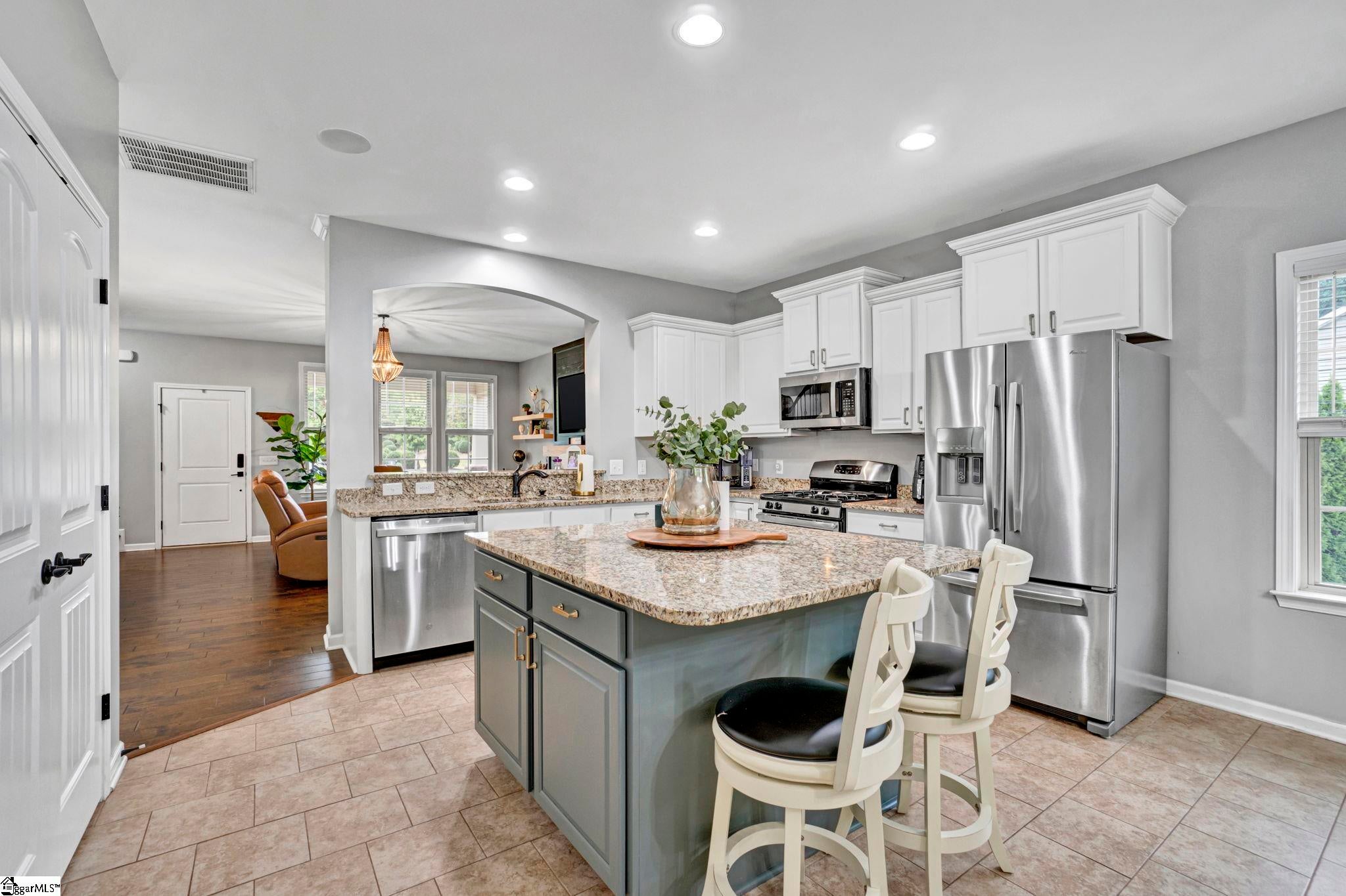 105 Avendell Drive