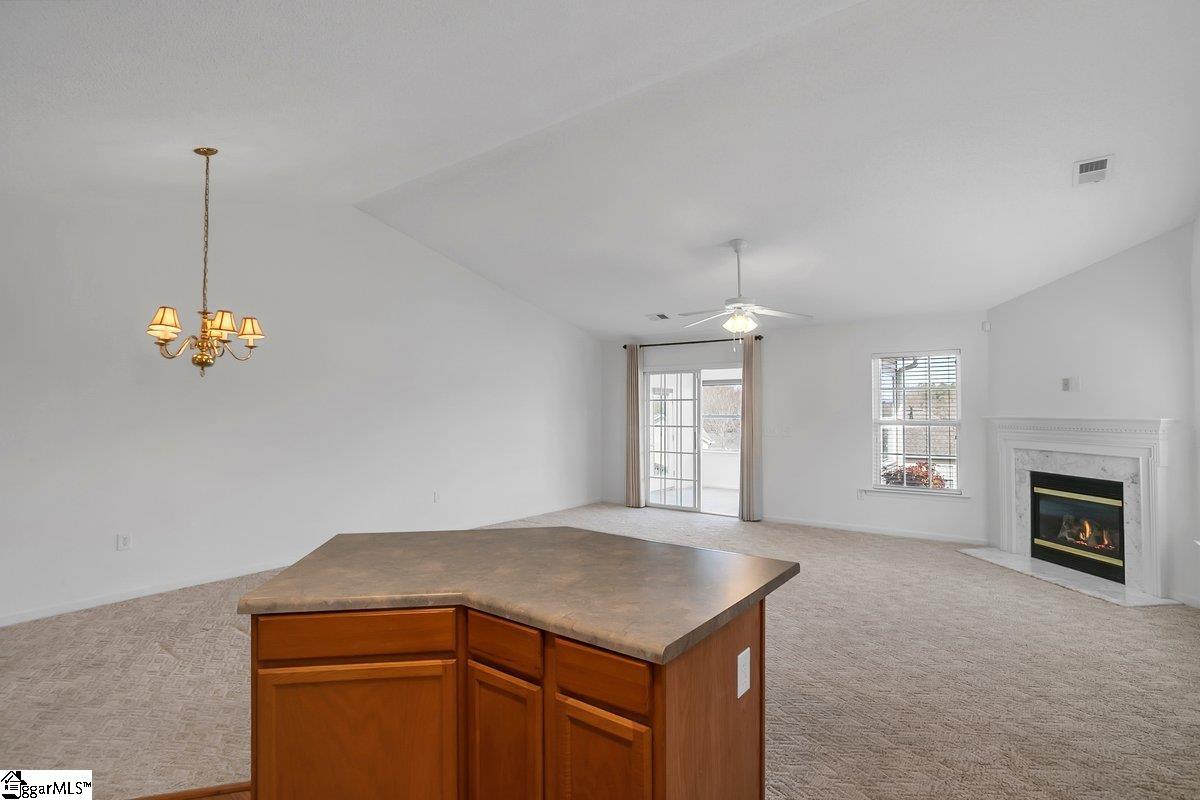 Taylors, South Carolina 29687, United States, 3 Bedrooms Bedrooms, ,2 BathroomsBathrooms,Residential,Pending,77885