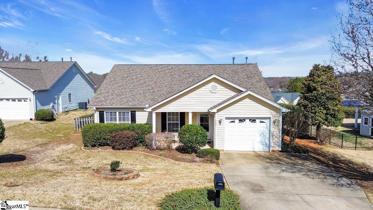 Taylors, South Carolina 29687, United States, 3 Bedrooms Bedrooms, ,2 BathroomsBathrooms,Residential,Pending,77885