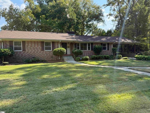 Photo of 307 Spruce Street, Clinton, SC 29325 (MLS # 1604257)