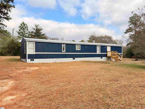 303 Trail Court Williamston SC 29697