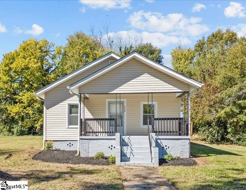 228 Grandview Drive
