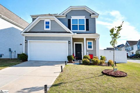 Photo of 200 Whittier Street, Greenville, SC 29605 (MLS # 1589041)