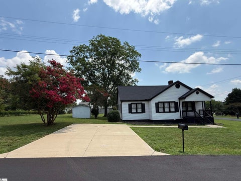 Photo of 129 Spring Street, Reidville, SC 29375 (MLS # 1603665)
