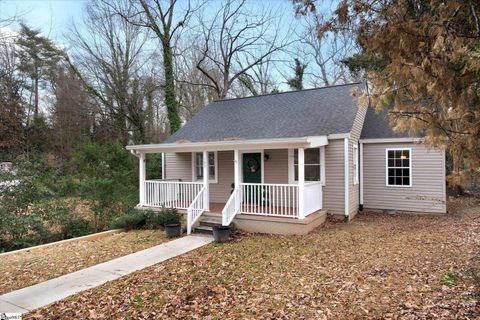 Photo of 137 S Cleveland Park Drive, Spartanburg, SC 29303 (MLS # 1578872)