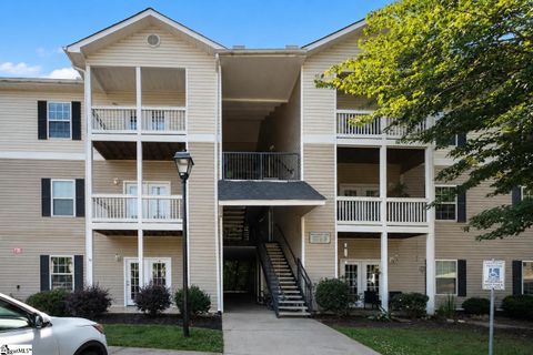 Photo of 203 Mckenna Circle, Greenville, SC 29615 (MLS # 1594700)