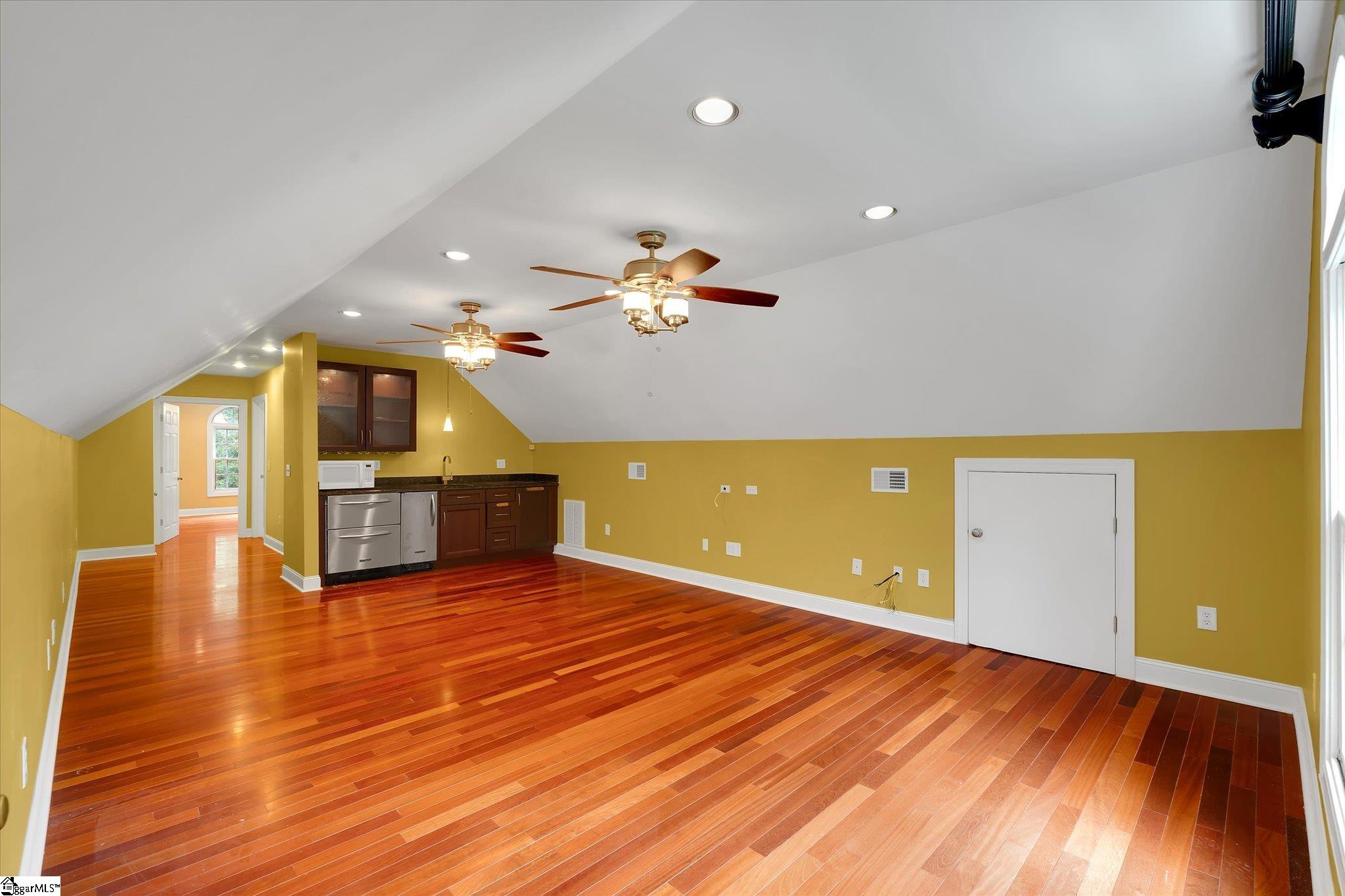 Clinton, South Carolina 29325, United States, 4 Bedrooms Bedrooms, ,4 BathroomsBathrooms,Residential,Contingent,151526