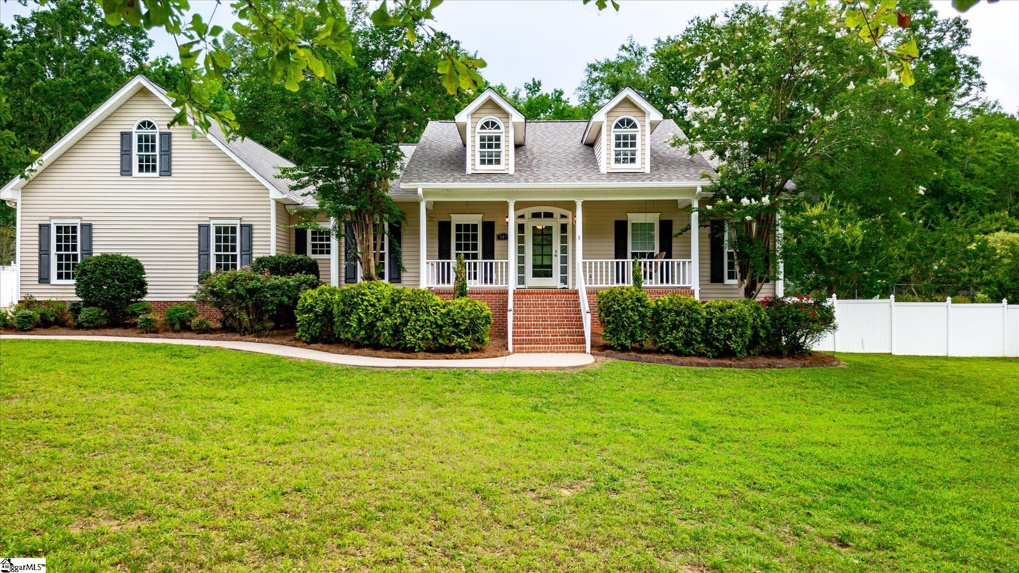 Clinton, South Carolina 29325, United States, 4 Bedrooms Bedrooms, ,4 BathroomsBathrooms,Residential,Contingent,151526