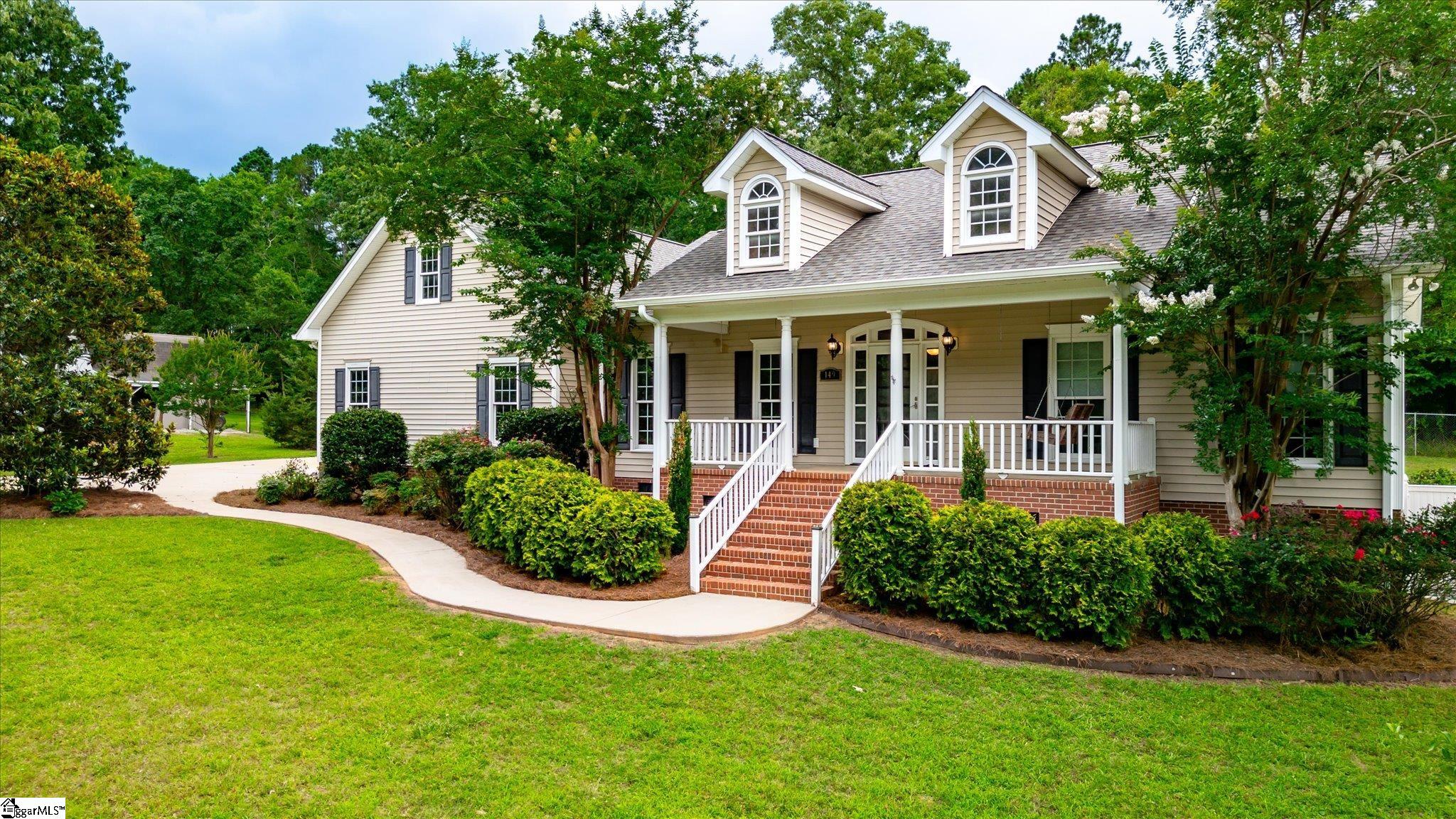 Clinton, South Carolina 29325, United States, 4 Bedrooms Bedrooms, ,4 BathroomsBathrooms,Residential,Contingent,151526