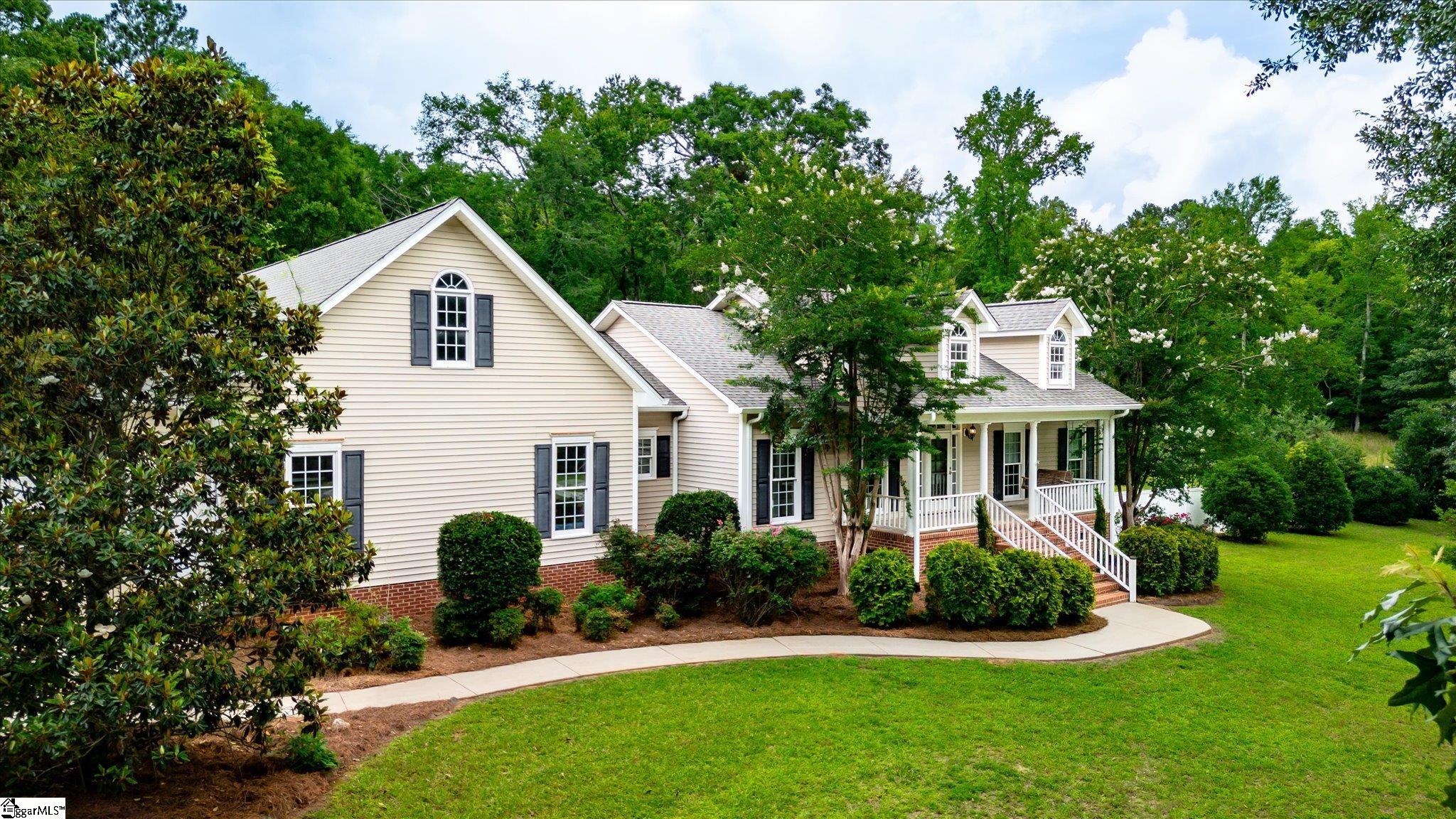 Clinton, South Carolina 29325, United States, 4 Bedrooms Bedrooms, ,4 BathroomsBathrooms,Residential,Contingent,151526