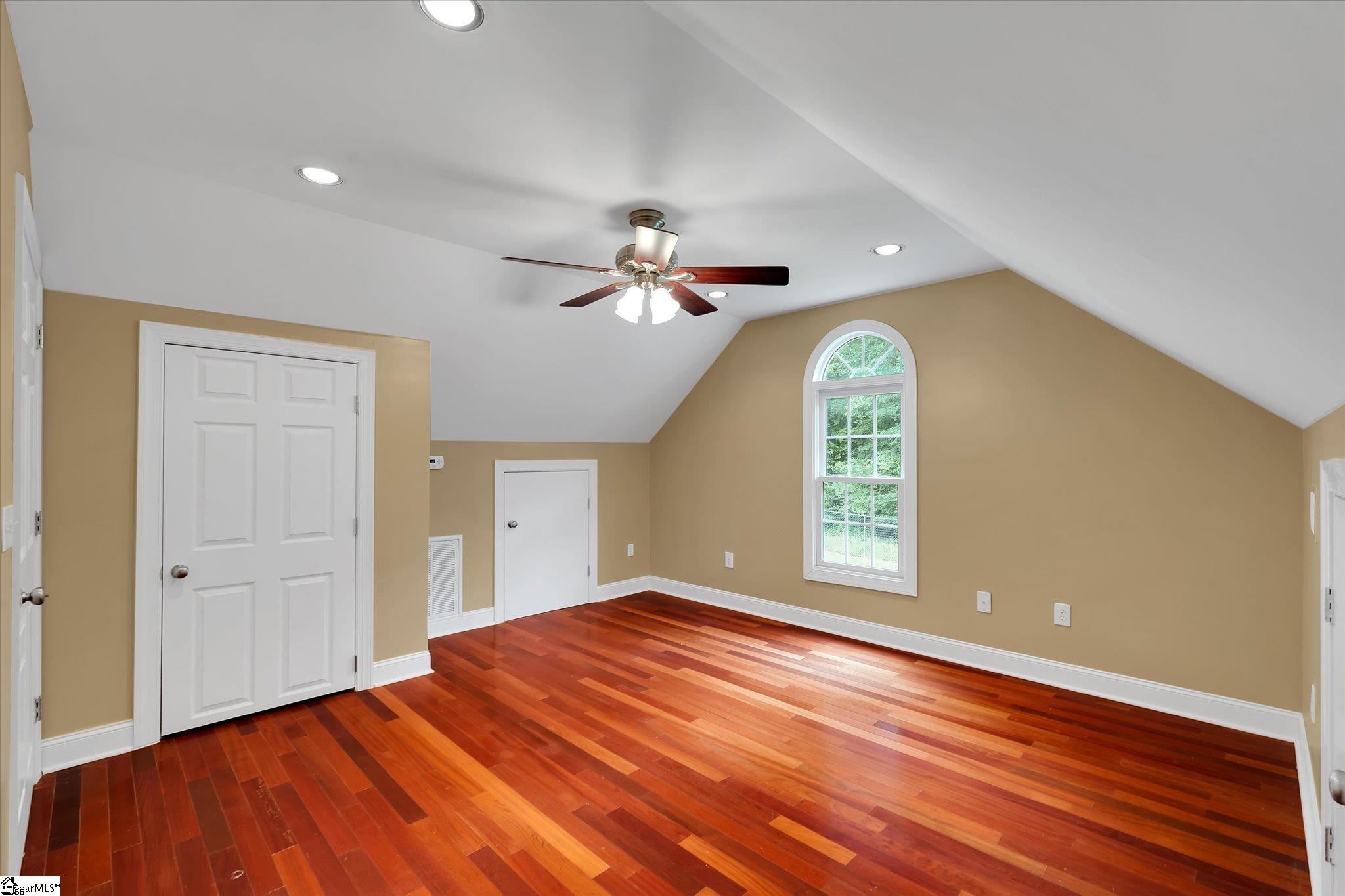 Clinton, South Carolina 29325, United States, 4 Bedrooms Bedrooms, ,4 BathroomsBathrooms,Residential,Contingent,151526