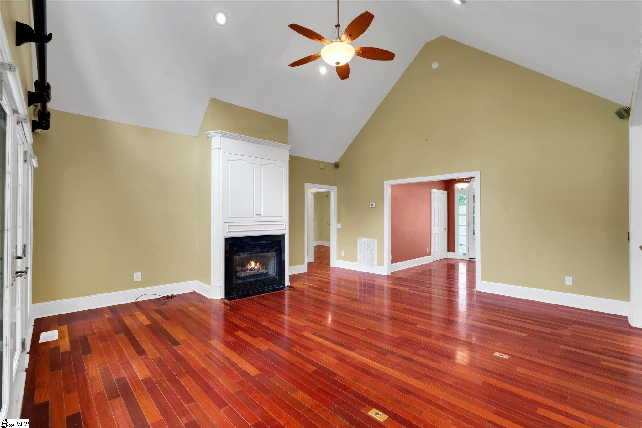 Clinton, South Carolina 29325, United States, 4 Bedrooms Bedrooms, ,4 BathroomsBathrooms,Residential,Contingent,151526