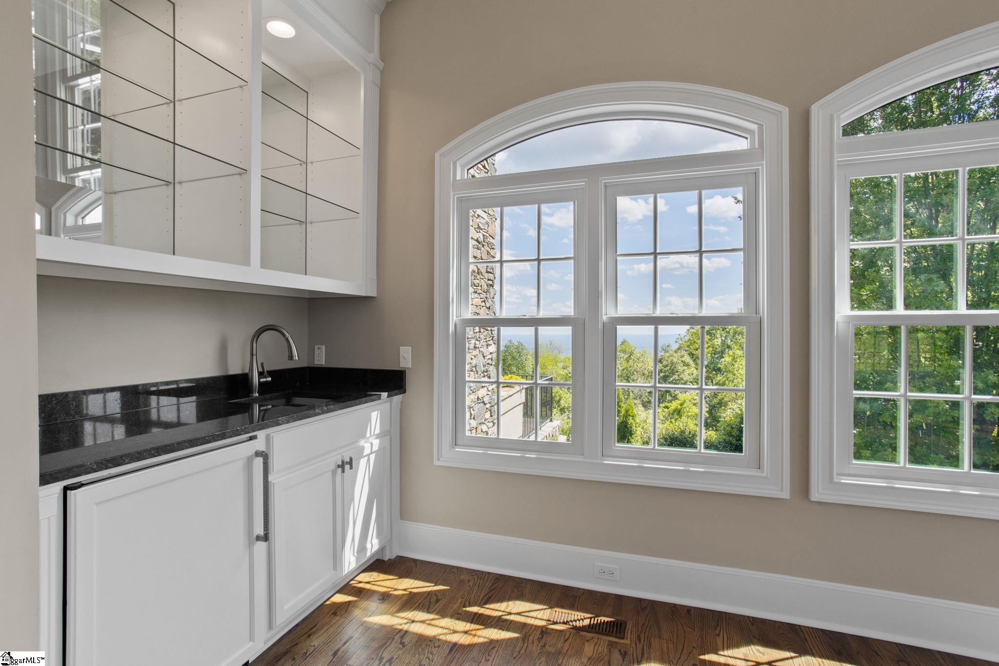 Landrum, South Carolina 29356, United States, 4 Bedrooms Bedrooms, ,4 BathroomsBathrooms,Residential,Active,124644