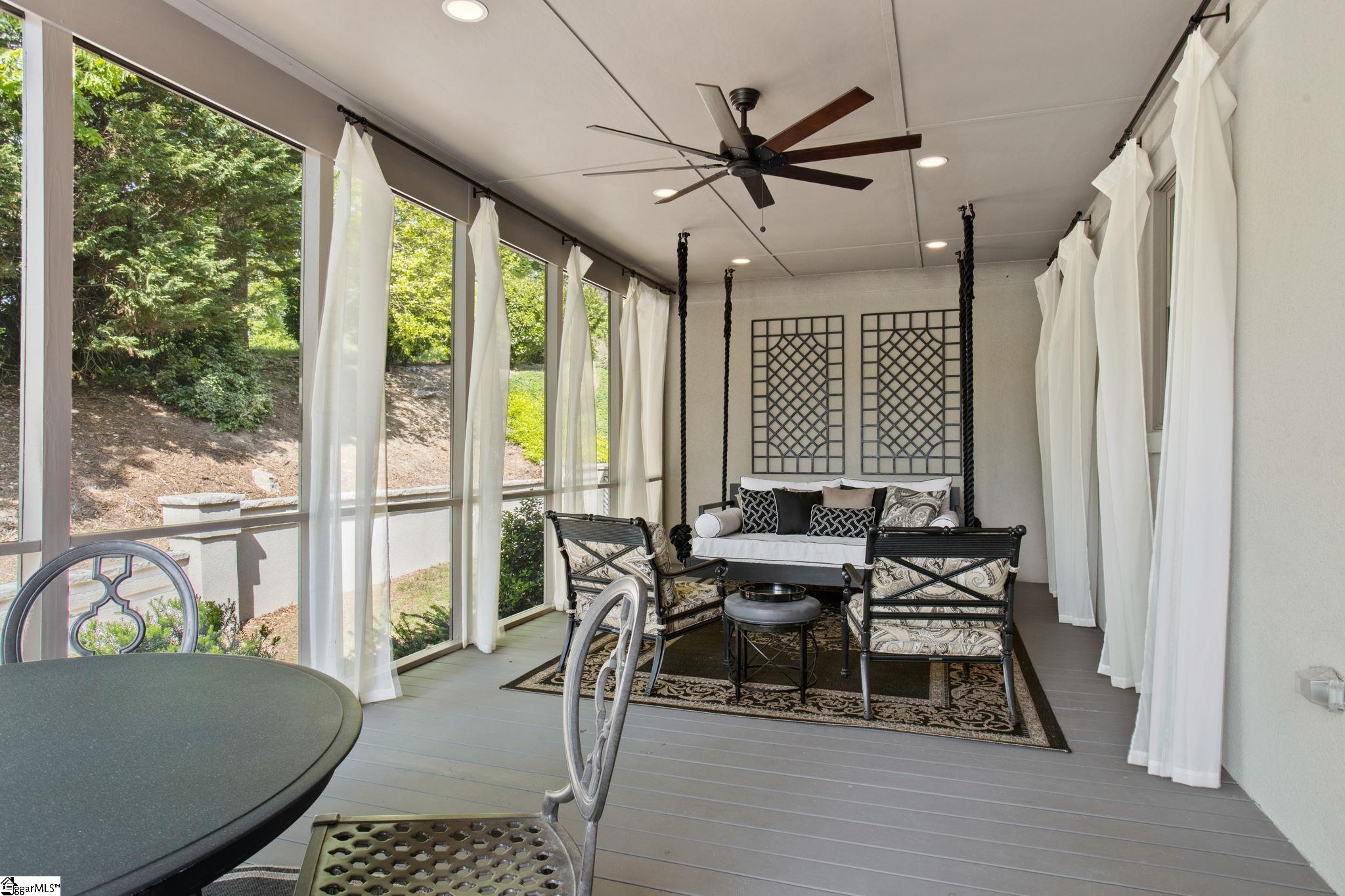 Landrum, South Carolina 29356, United States, 4 Bedrooms Bedrooms, ,4 BathroomsBathrooms,Residential,Active,124644