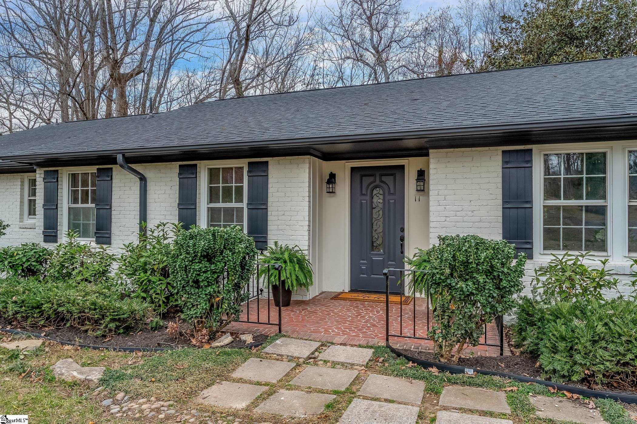 11 Indian Springs Drive