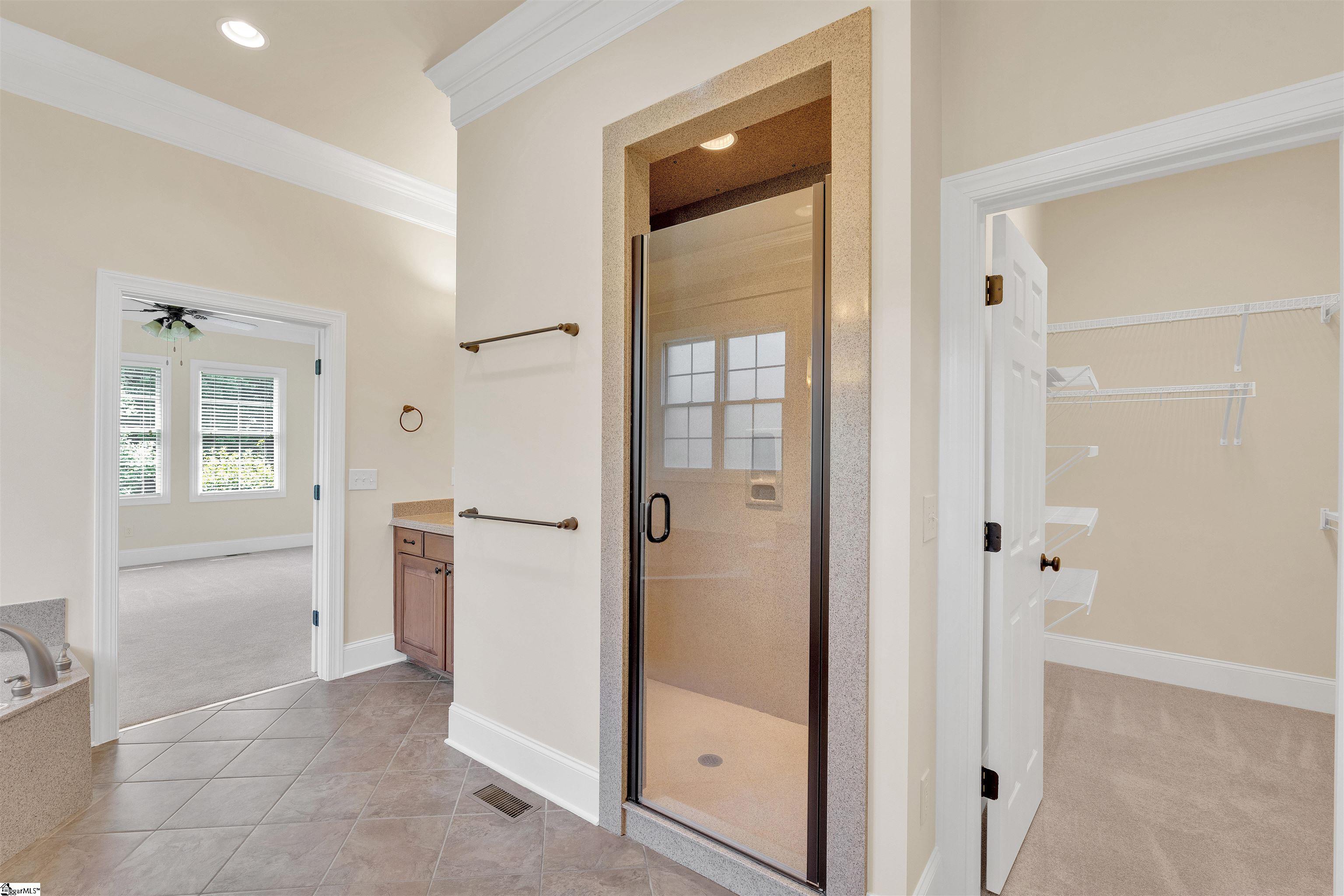 Simpsonville, South Carolina 29681, United States, 5 Bedrooms Bedrooms, ,4 BathroomsBathrooms,Residential,Active,174036