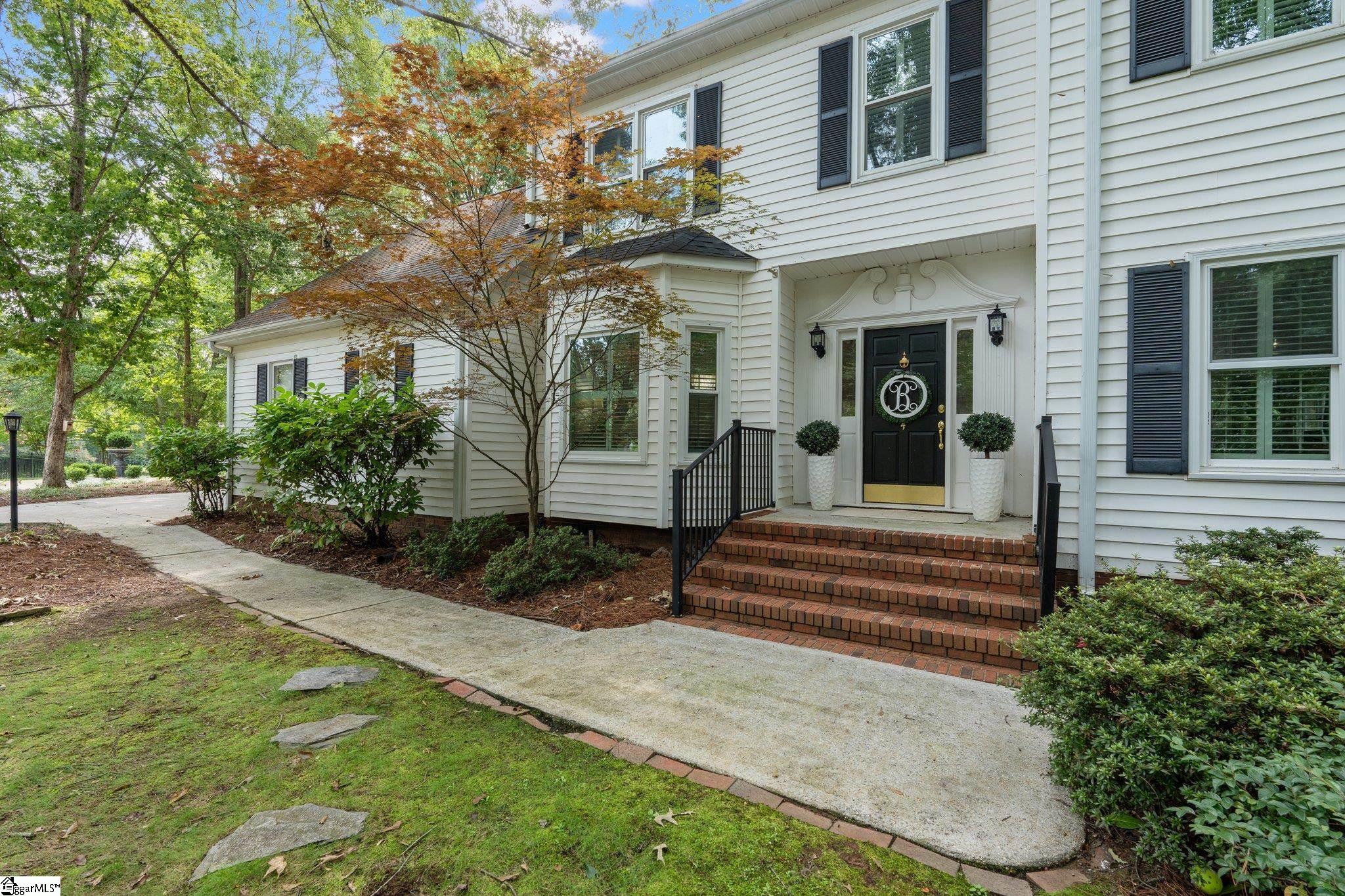 4 Sandstone Court