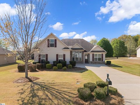 Photo of 200 Marehaven Court, Piedmont, SC 29673 (MLS # 1586331)