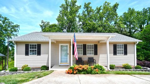 Photo of 344 Endless Drive, Greer, SC 29651 (MLS # 1591780)