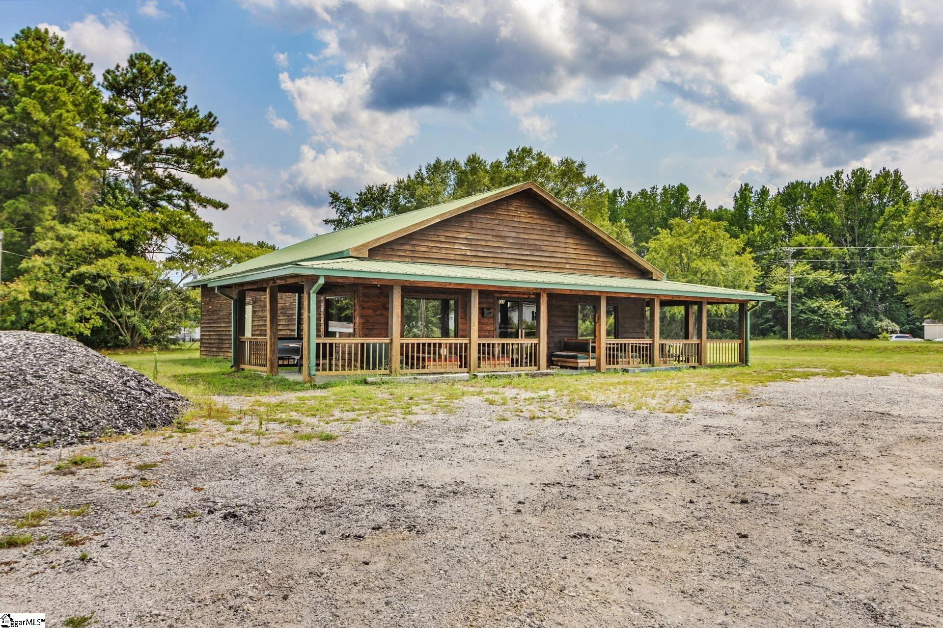 869 Poplar Street, Clinton, SC, 29325