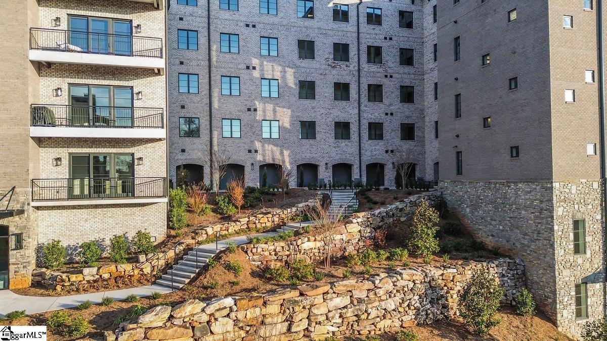 Greenville, South Carolina 29601, United States, 2 Bedrooms Bedrooms, ,2 BathroomsBathrooms,Residential,Active,75822