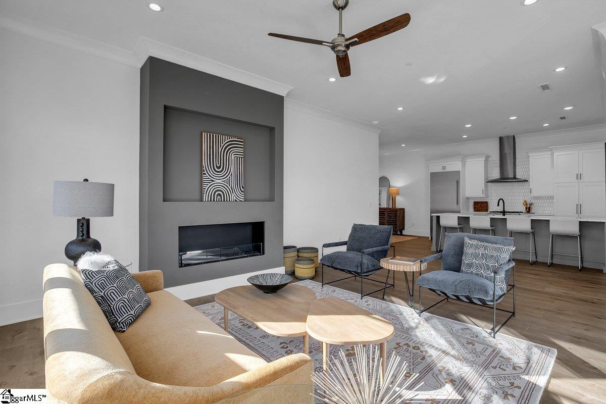 Greenville, South Carolina 29601, United States, 2 Bedrooms Bedrooms, ,2 BathroomsBathrooms,Residential,Active,75822