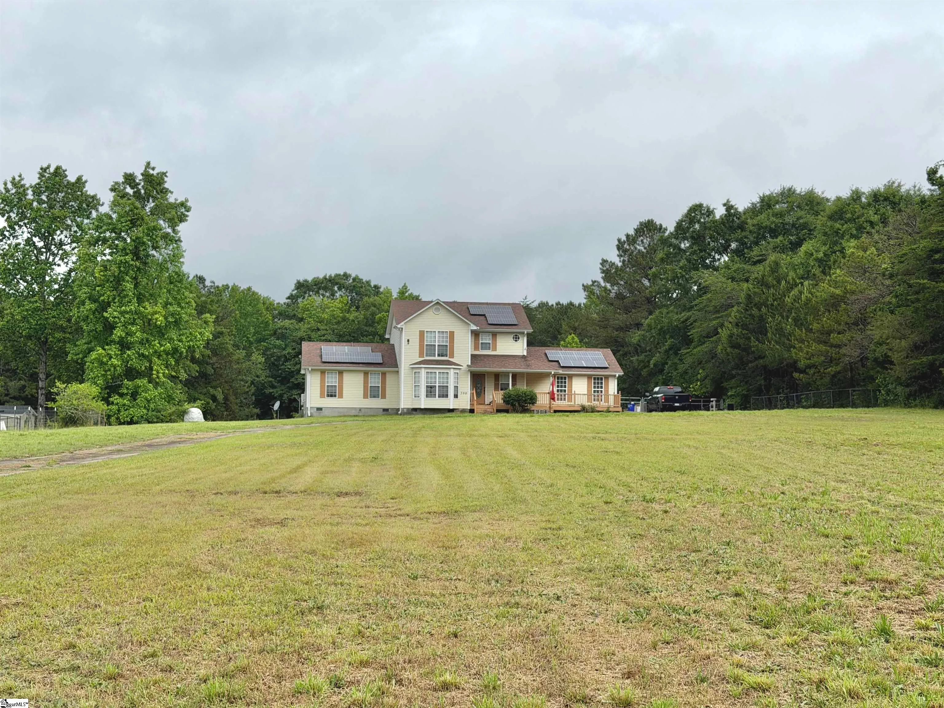 588 Douglas Road