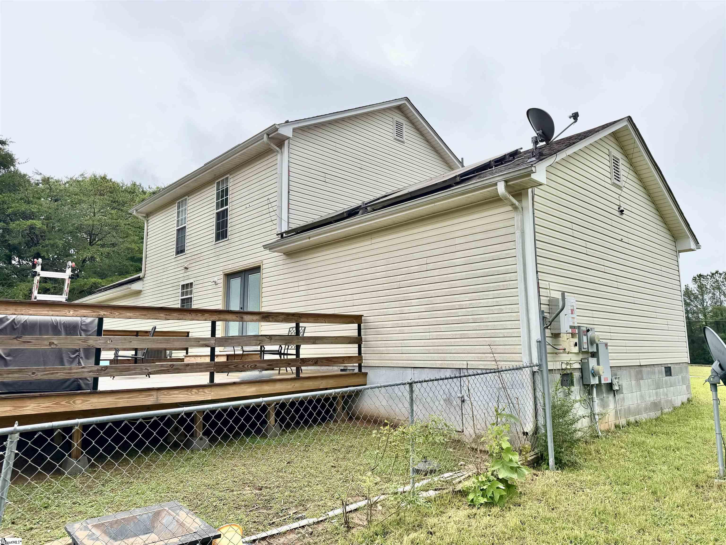 588 Douglas Road - Photo 3