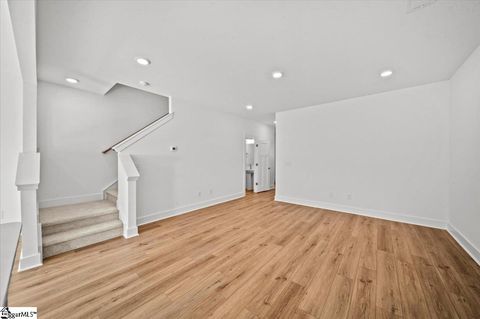 Tiny photo for 8 Redfield Place, Simpsonville, SC 29681 (MLS # 1584455)