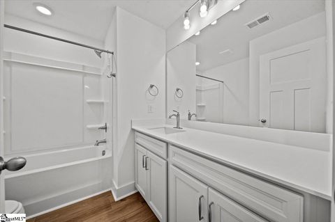 Tiny photo for 8 Redfield Place, Simpsonville, SC 29681 (MLS # 1584455)