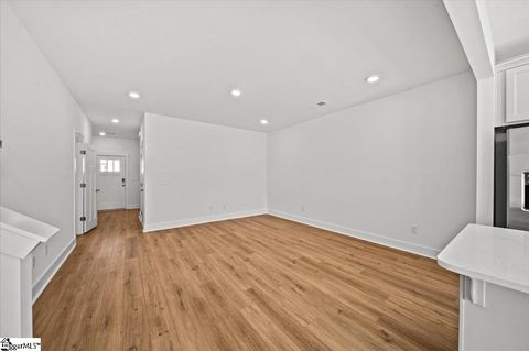 Tiny photo for 8 Redfield Place, Simpsonville, SC 29681 (MLS # 1584455)