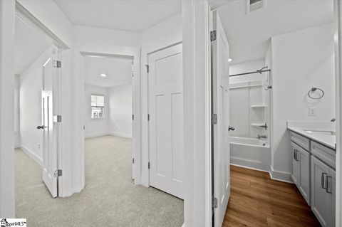 Tiny photo for 8 Redfield Place, Simpsonville, SC 29681 (MLS # 1584455)