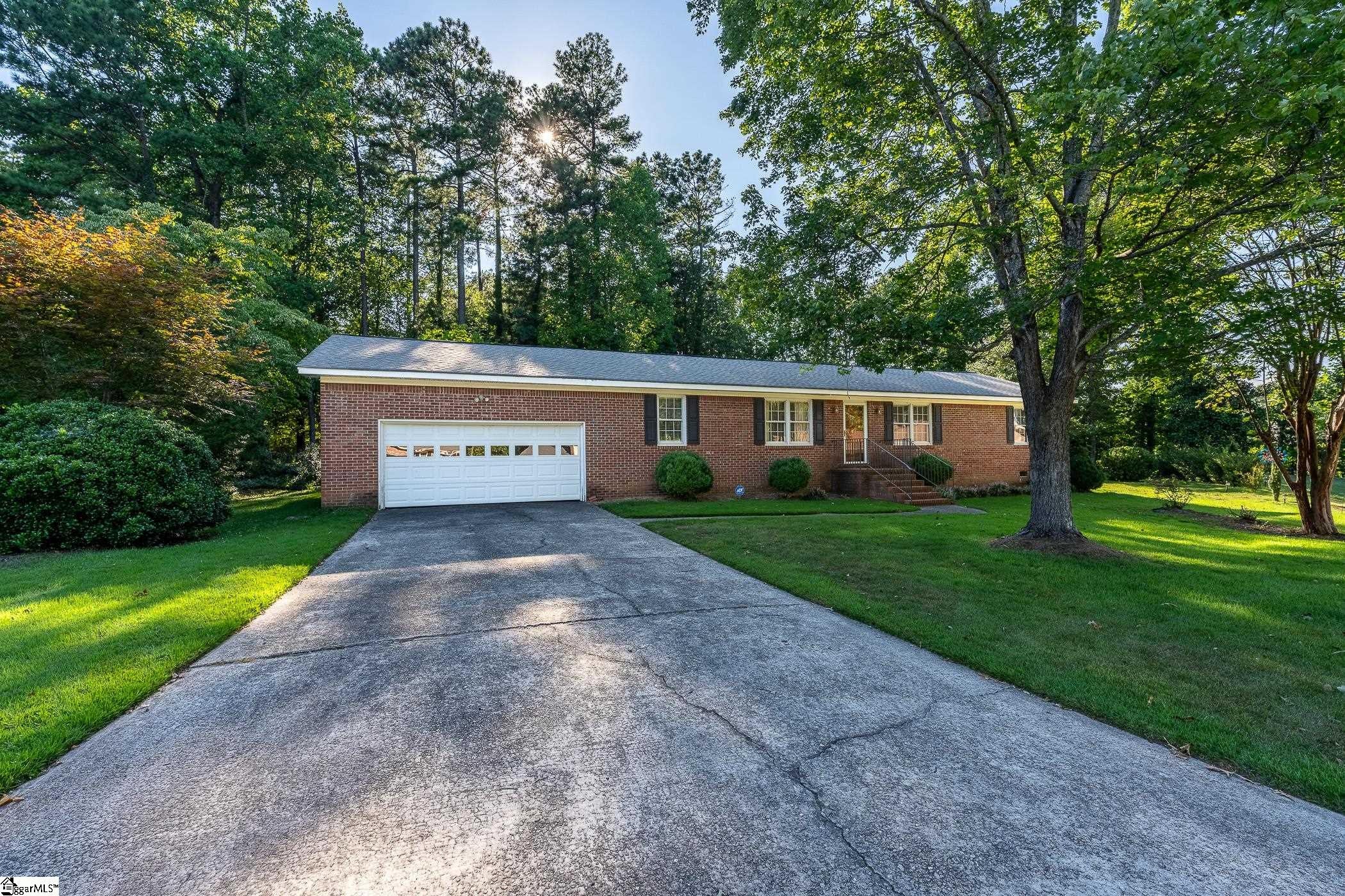 105 Vicksburg Court