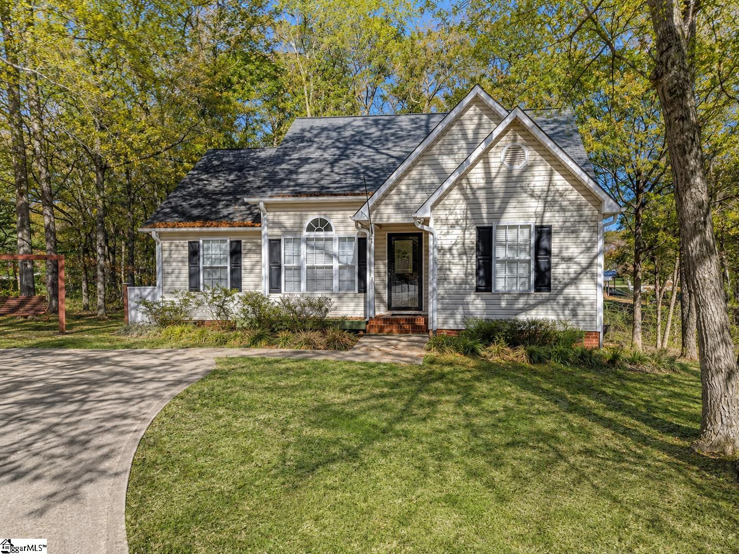 921 Hollyhock Court