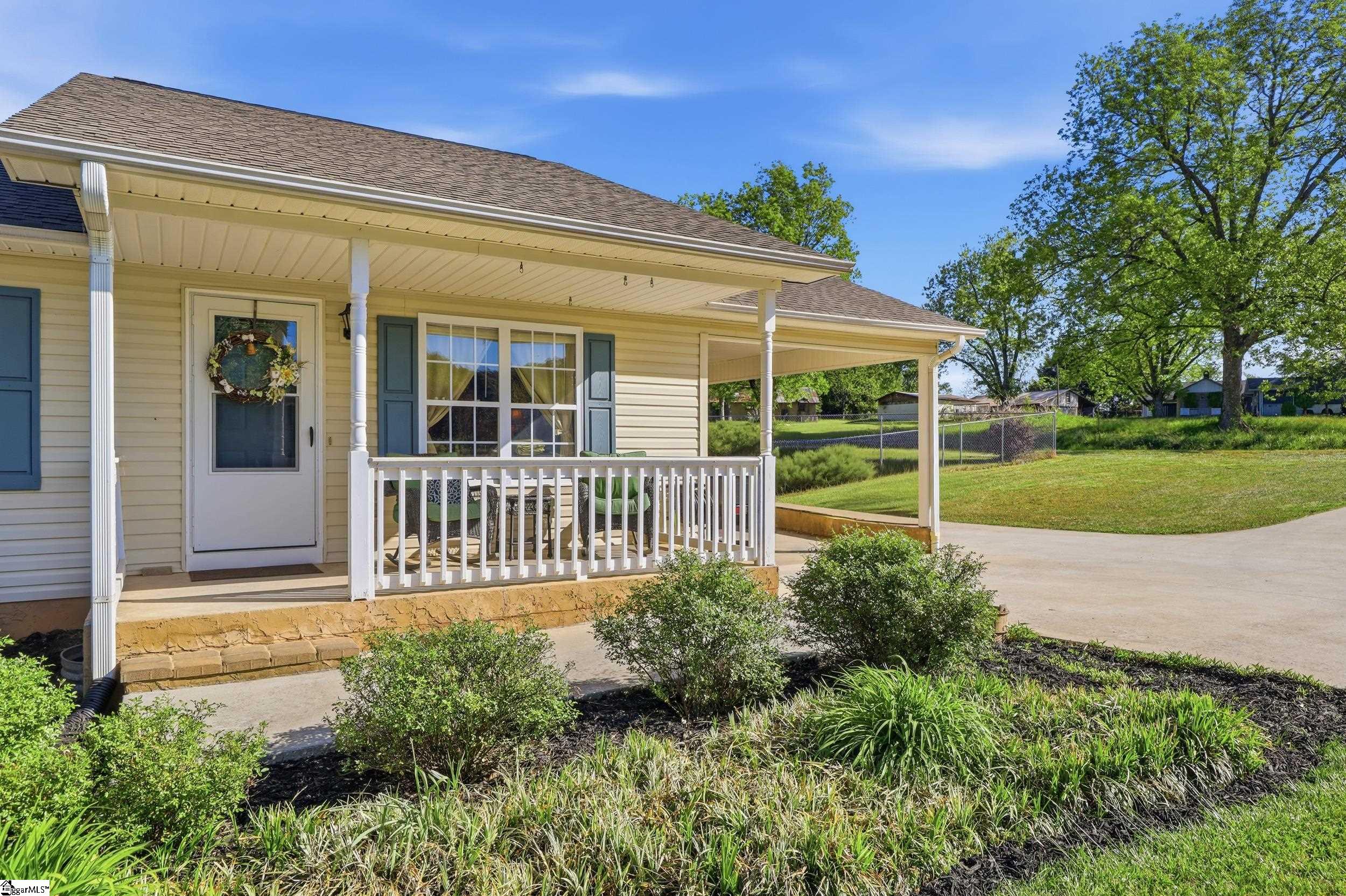 290 Dickson Road