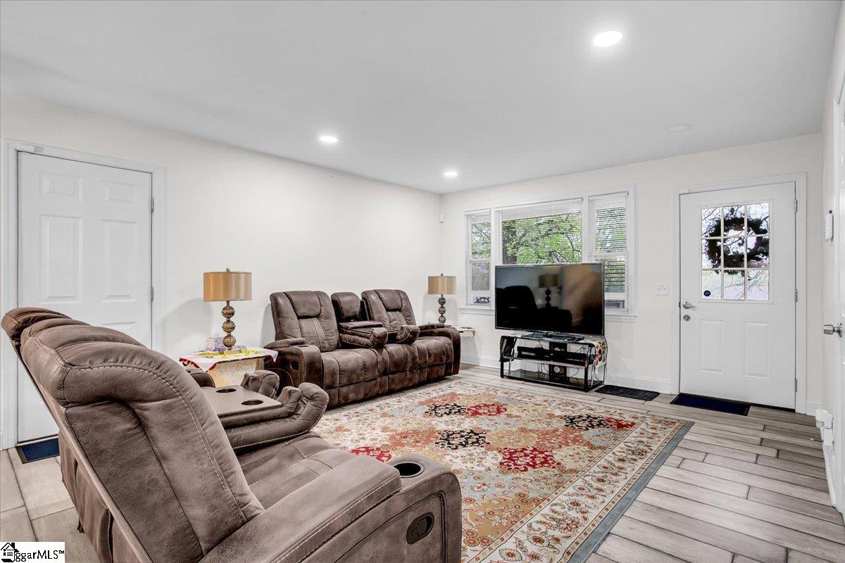 Piedmont, South Carolina 29673, United States, 3 Bedrooms Bedrooms, ,3 BathroomsBathrooms,Residential,Active,102849